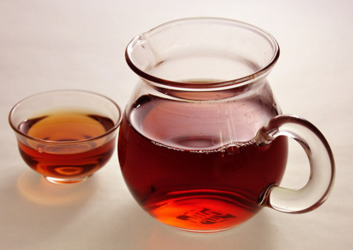  黑茶怎么喝才正确方法 如何饮用黑茶 每次喝多少