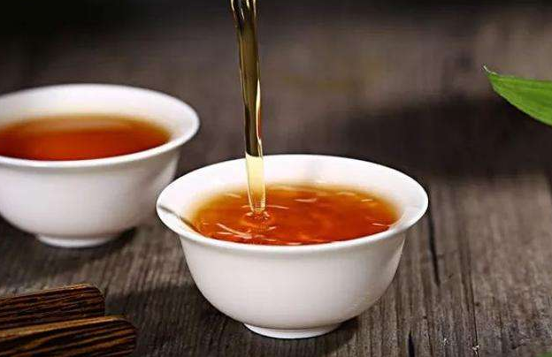  普洱茶生茶贵还是熟茶贵 普洱茶收藏价值高吗 普洱生茶熟茶的区别