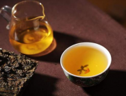 普洱茶应该怎样喝 普洱茶的常见冲泡方法 保温杯可以泡普洱吗