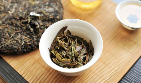  普洱茶的冲泡方法 冲泡普洱茶用什么茶具 泡普洱放多少茶叶