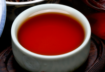  红茶的好处有哪些 喝红茶的禁忌与注意事项 什么人不能喝红茶