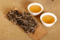  白茶功效与作用 喝白茶对身体有益处吗 白茶的好处介绍