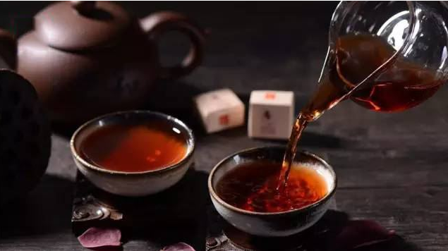  古树普洱茶的功效与作用 为什么古树普洱茶与这么高的收藏价值