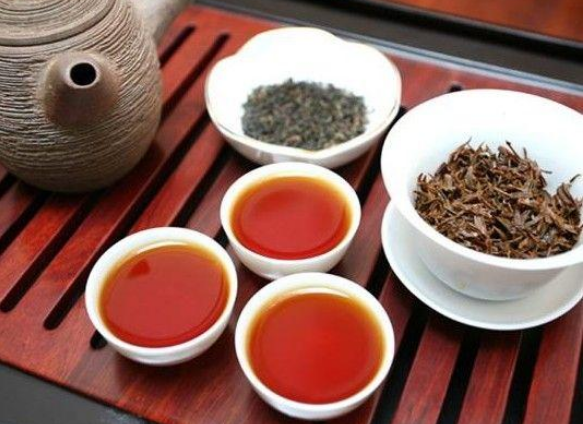  喝红茶的好处有哪些 常常饮用红茶的对身体利与弊
