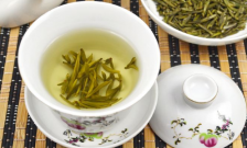  黄茶有什么功效 有保护脾胃和增进食欲的作用 帮助消化黄茶的