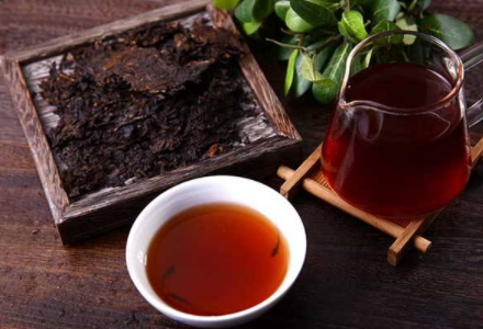  陈年普洱茶的功效与作用 普洱茶有抗衰老美容的作用吗