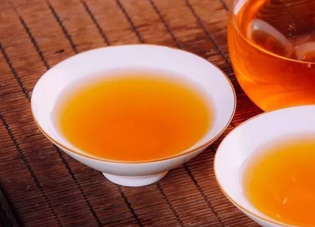  黑茶的功效与作用价钱是多少 黑茶的益处及2021最新价格