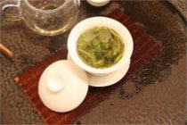  白茶怎么泡最好 白茶的两种简单冲泡方法及功效作用介绍
