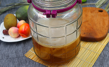 <b> 红茶菌什么时间喝最好 红茶菌的最佳饮用时间及饮用量介绍</b>