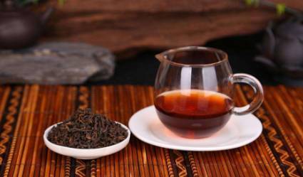  中秋节吃月饼时搭配什么茶饮用是最佳