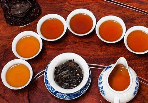  不宜喝黑茶的人群 谁不能喝黑茶 这些人群一定要注意了