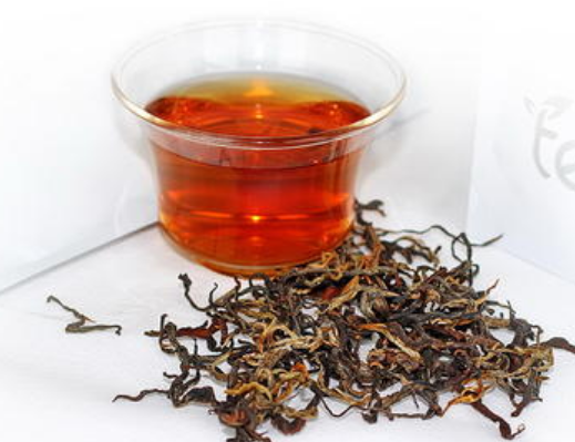  什么人不能饮用红茶 喝红茶的注意事项 发烧可以喝红茶吗
