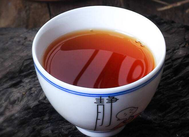  红茶的好处 红茶有预防心脑血管疾病的作用 能降血脂降血压调节血糖