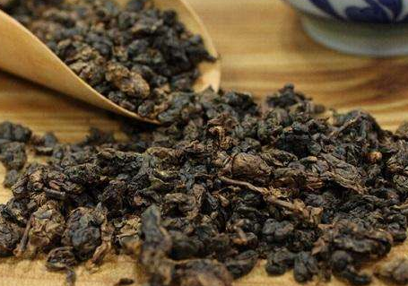  青茶的冲泡方法 乌龙茶水温的要求 如何冲泡青茶比较好喝