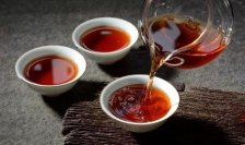 <b> 如何鉴定普洱茶的年代 鉴别普洱茶的小妙招</b>