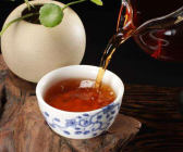  熟茶的年份如何识别 雨茶和干季茶有什么区别
