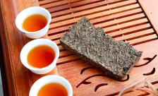  喝黑浓茶好吗 喝黑浓茶的危害 心悸头痛 失眠尿频