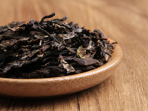  普洱茶是绿茶还是红茶 普洱茶的汤色鉴别