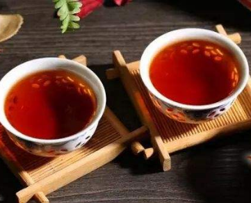  喝黑茶的不良反应有哪些 什么人不适合喝黑茶 喝黑茶的禁忌