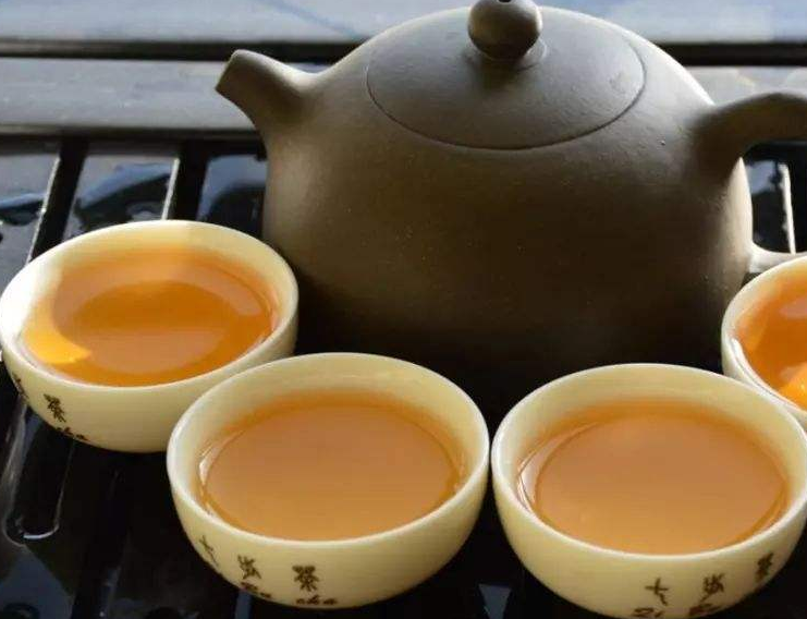  女性喝普洱茶可以减肥吗 普洱茶不适合更年期 哺乳期可以喝普洱吗