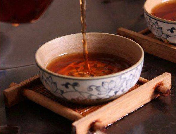  普洱生茶的饮用方法 怎么冲泡普洱茶 泡普洱茶的技巧