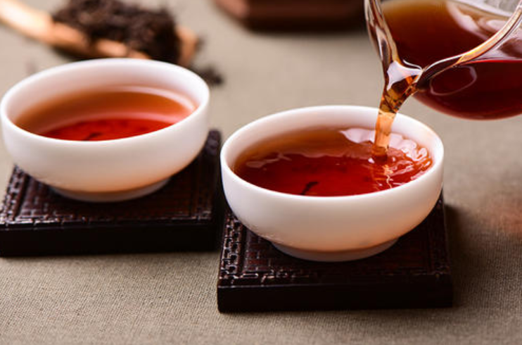  普洱是黑茶还是红茶 从汤色如何鉴别普洱茶是黑茶还是红茶