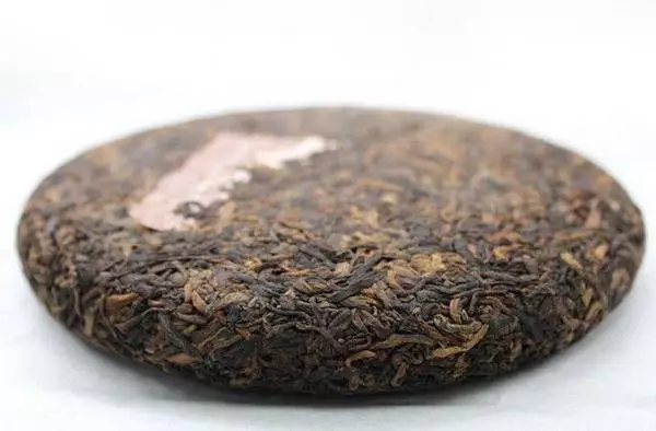  普洱茶如何在潮湿的天气储存 潮湿天气储存普洱茶的方法