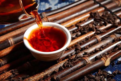  如何选择好的普洱茶 教你选择普洱茶的五个小技巧
