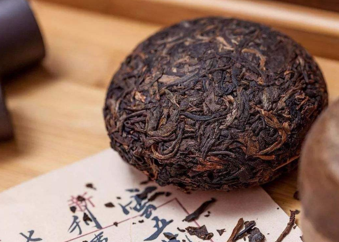  普洱茶是越久越好吗 什么样的普洱才会越陈越香 普洱茶是什么味道