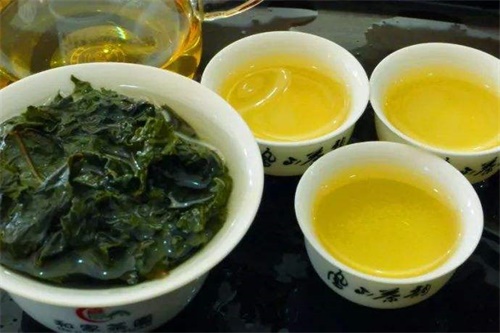  铁观音茶叶是什么茶？绿茶？红茶？还是青茶？