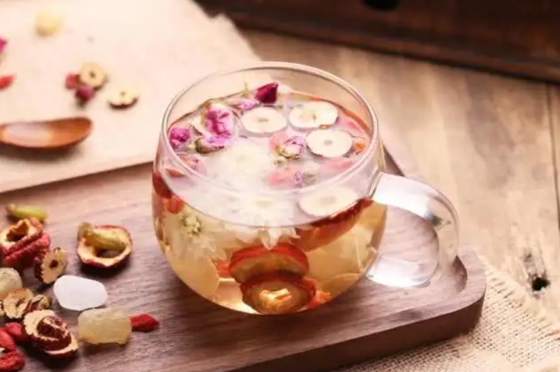  花茶搭配大全功效和作用山楂 山楂玫瑰花茶的功效及冲泡方法